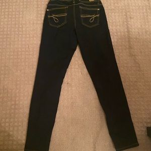 Jordache skinny jeans- very dark blue- like new!